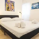 Apartment Elegantis Santa Croce Rom