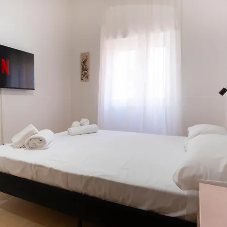 Elegantis Santa Croce