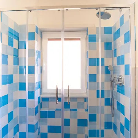 Elegantis Santa Croce